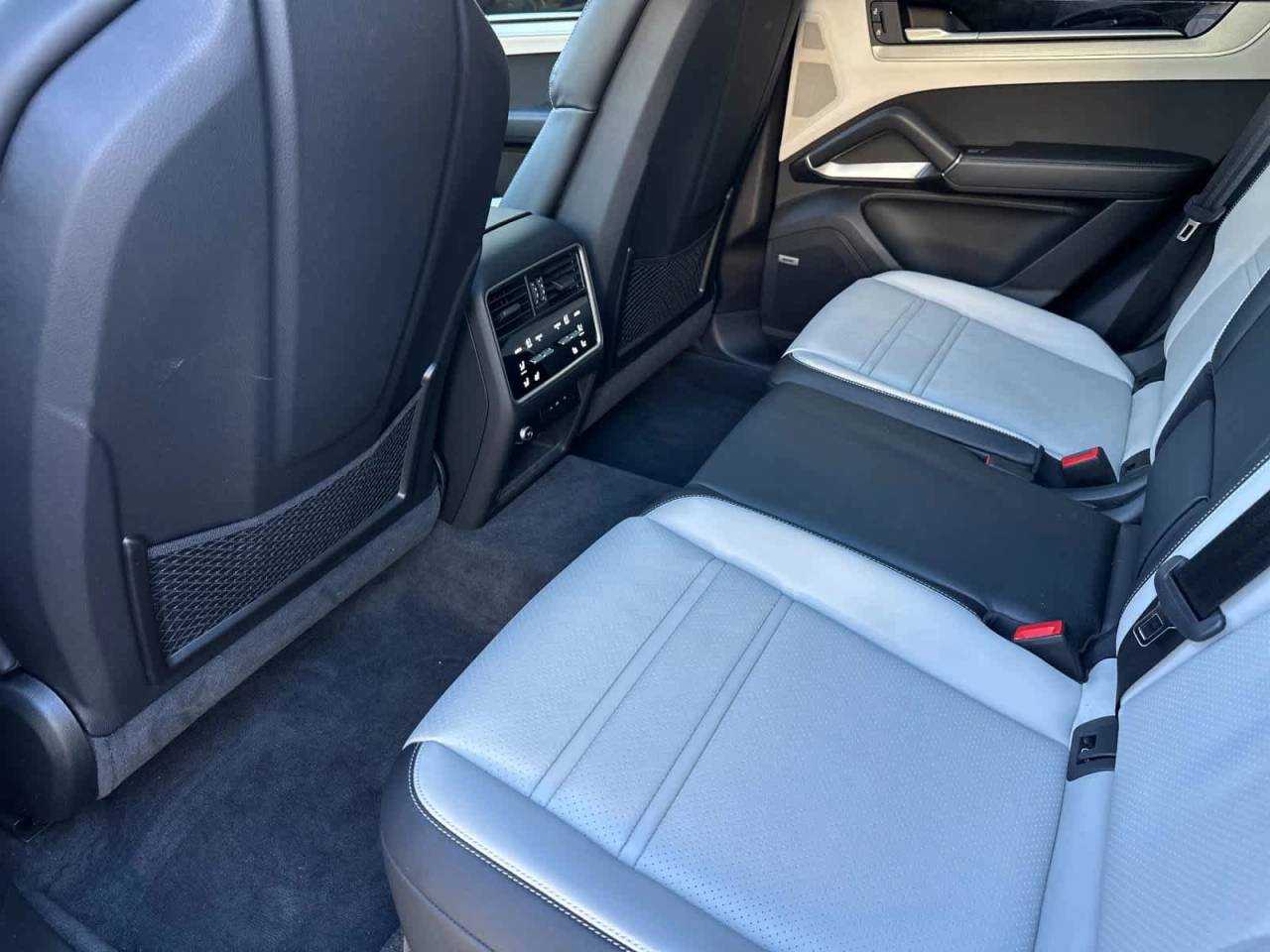 2025 Porsche Cayenne S E-Hybrid