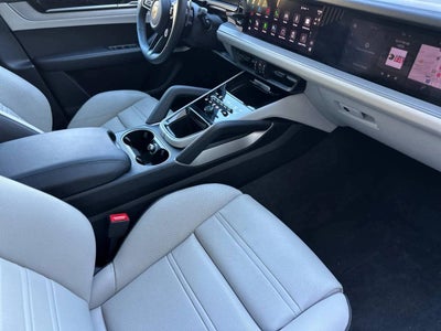 2025 Porsche Cayenne S E-Hybrid