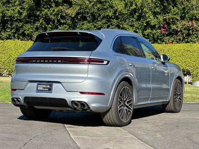 2025 Porsche Cayenne S E-Hybrid