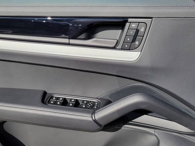 2026 Porsche Cayenne S E-Hybrid