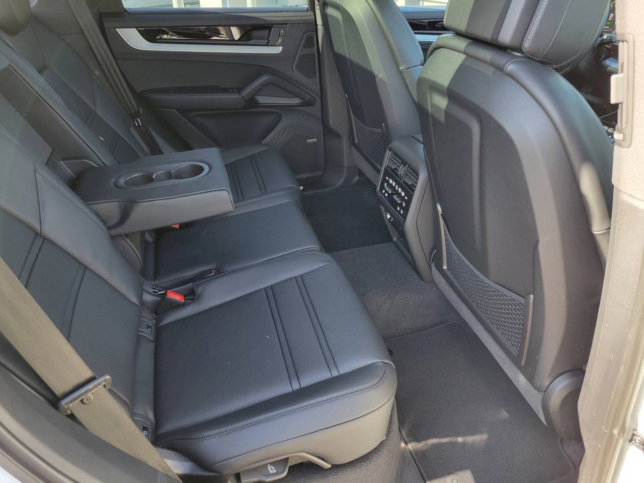 2026 Porsche Cayenne S E-Hybrid