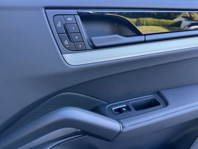 2026 Porsche Cayenne S E-Hybrid