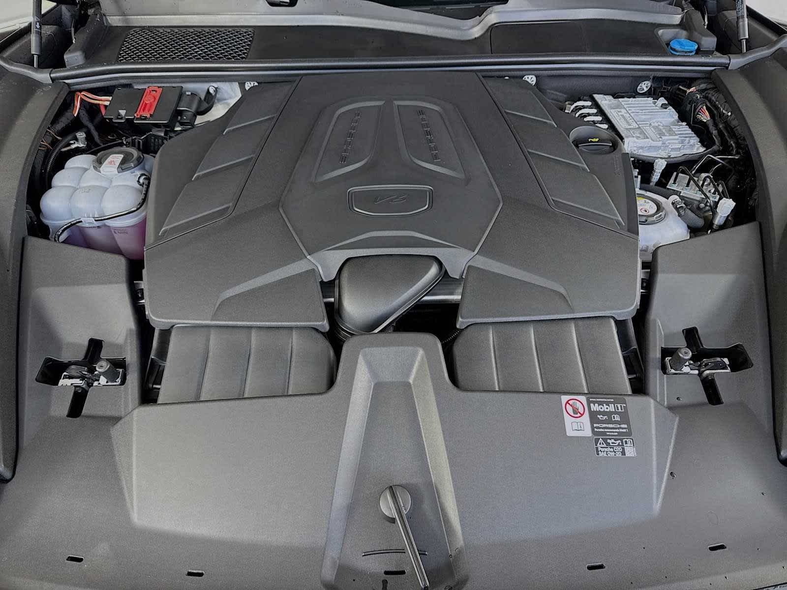 2026 Porsche Cayenne S E-Hybrid