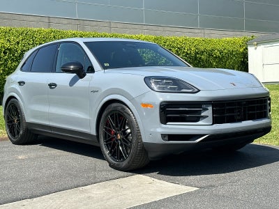 2026 Porsche Cayenne S E-Hybrid