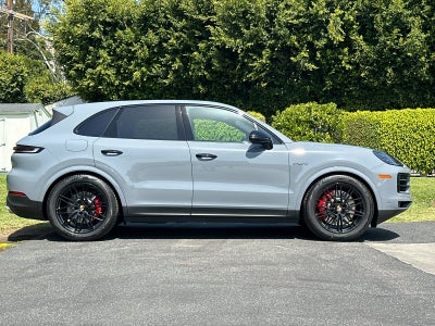2026 Porsche Cayenne S E-Hybrid