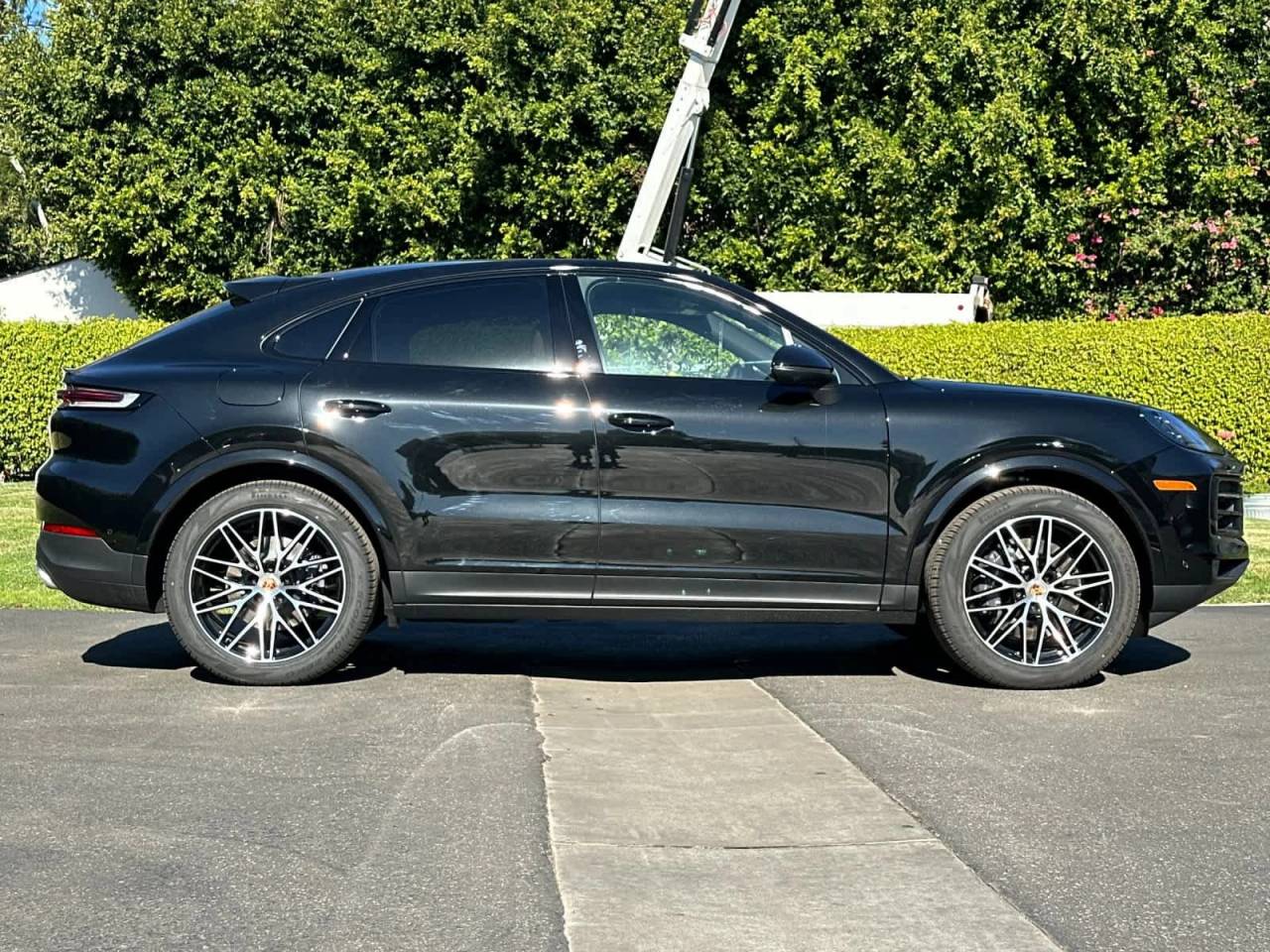 2026 Porsche Cayenne Coupe AWD