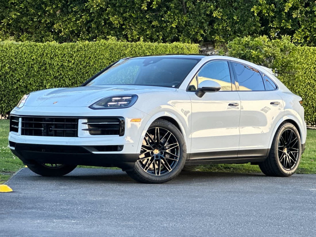 2025 Porsche Cayenne Coupe