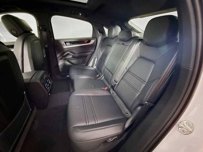 2025 Porsche Cayenne Coupe AWD