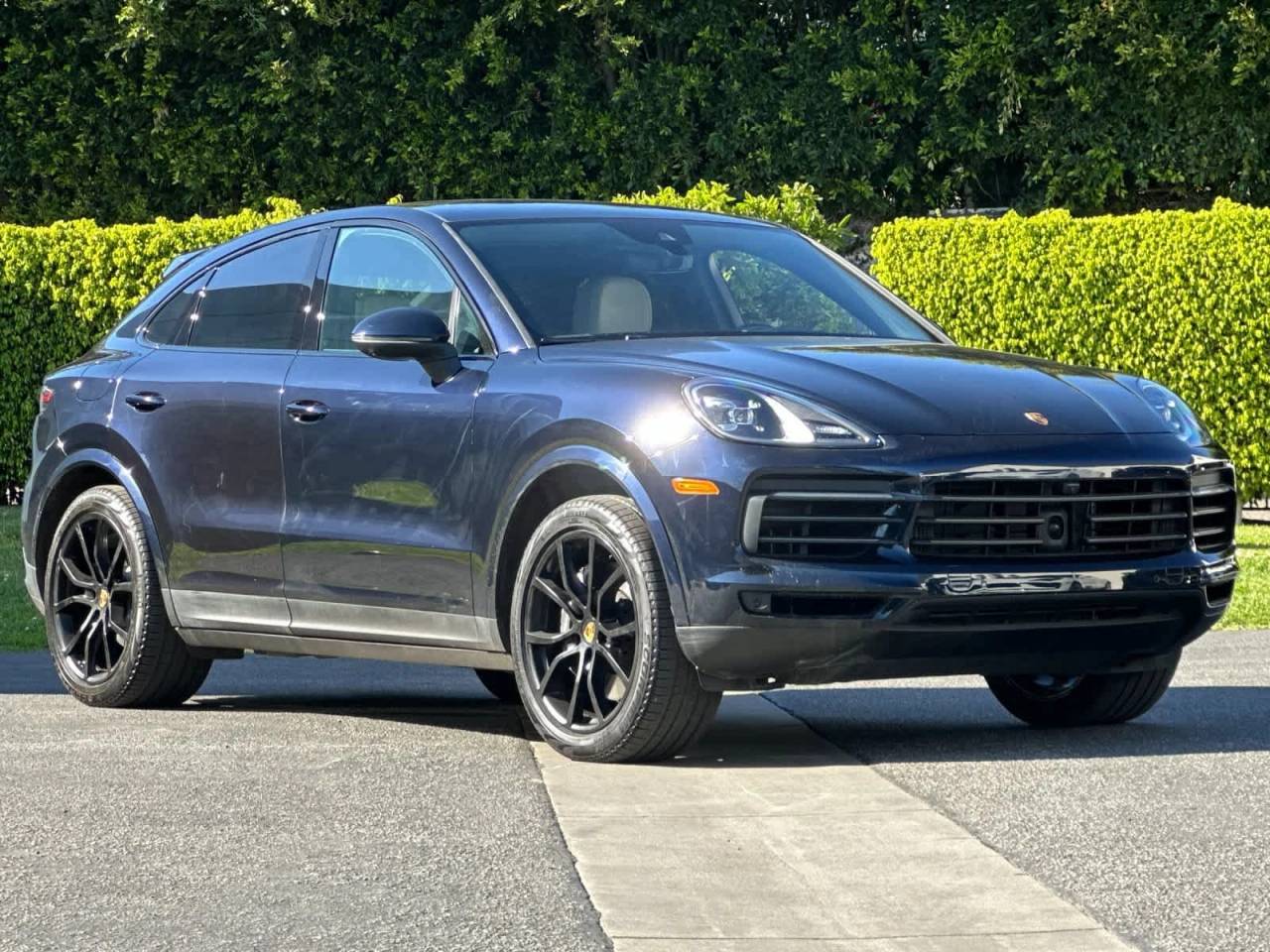 2023 Porsche Cayenne Coupe Platinum Edition