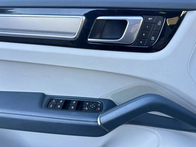 2023 Porsche Cayenne Coupe Platinum Edition
