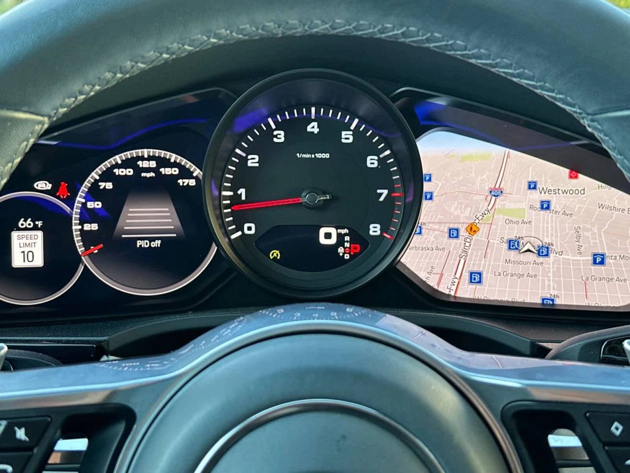 2023 Porsche Cayenne Coupe Platinum Edition