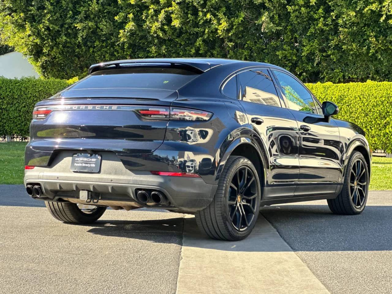 2023 Porsche Cayenne Coupe Platinum Edition
