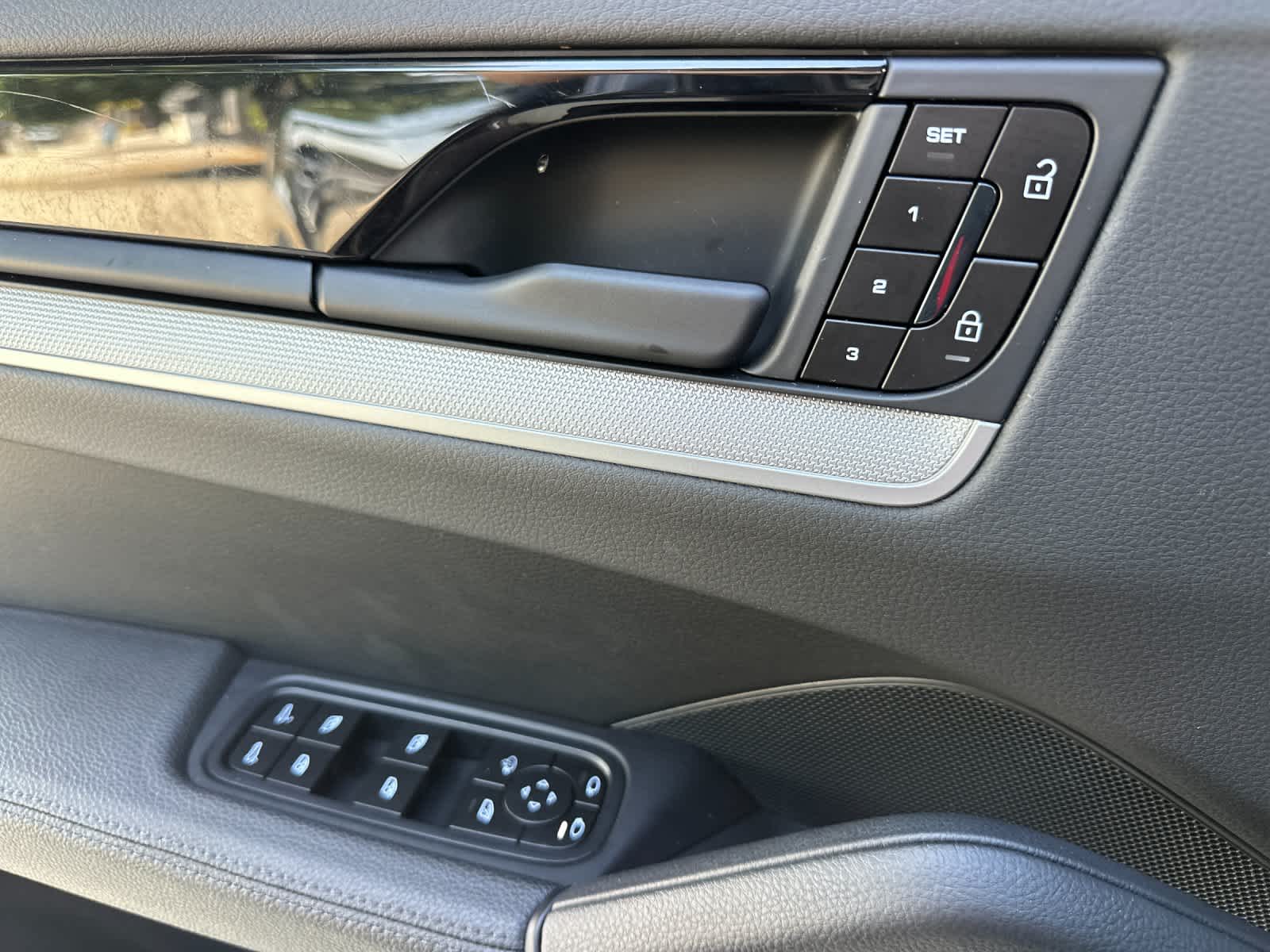 2024 Porsche Cayenne Base
