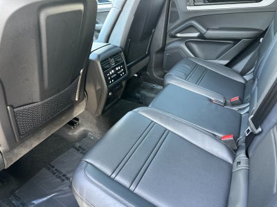 2024 Porsche Cayenne Base