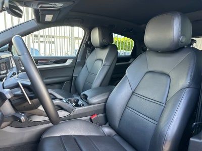 2024 Porsche Cayenne Base