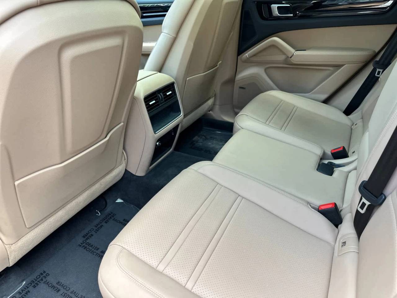 2022 Porsche Cayenne Base