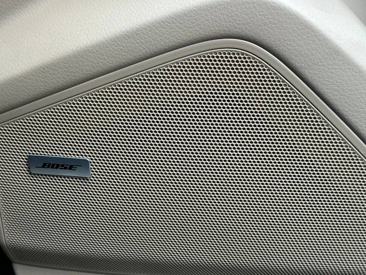 2022 Porsche Cayenne Base