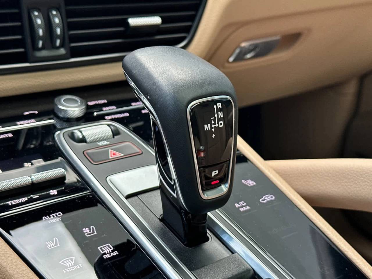 2022 Porsche Cayenne Base