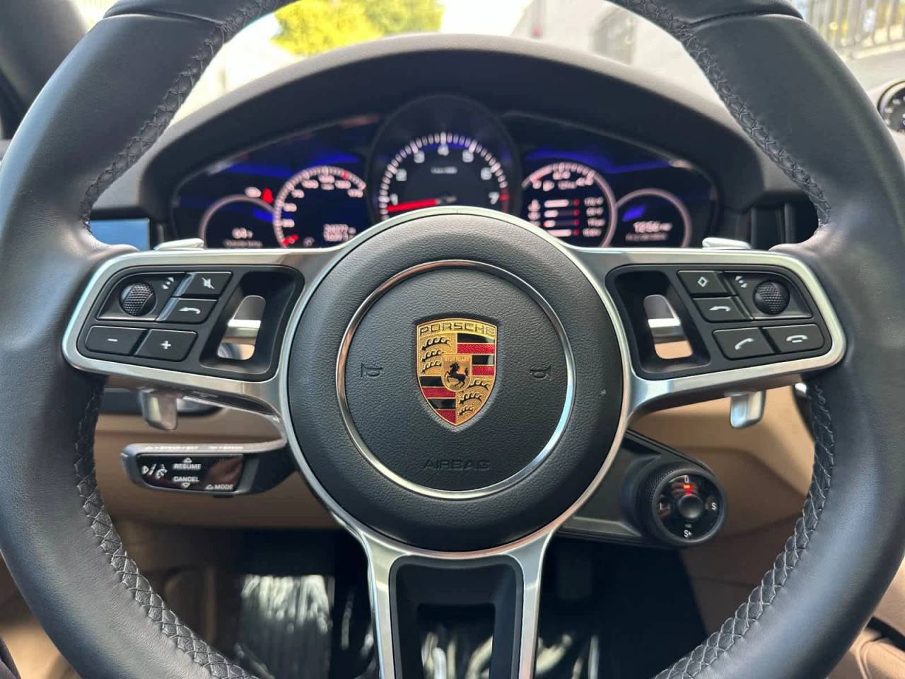 2022 Porsche Cayenne Base