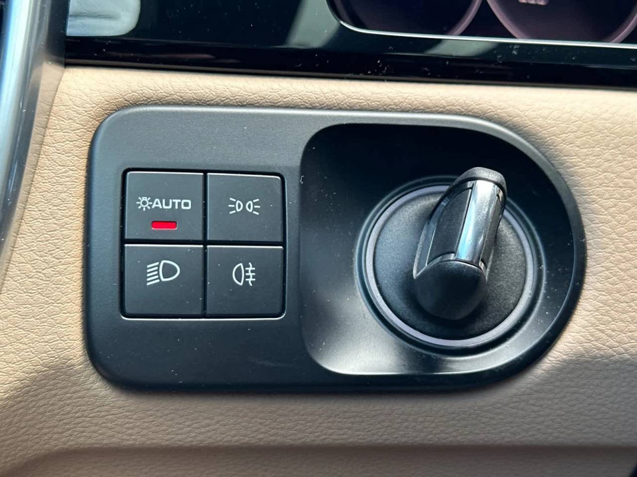 2022 Porsche Cayenne Base