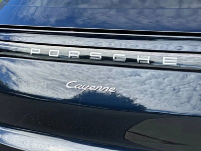 2022 Porsche Cayenne Base
