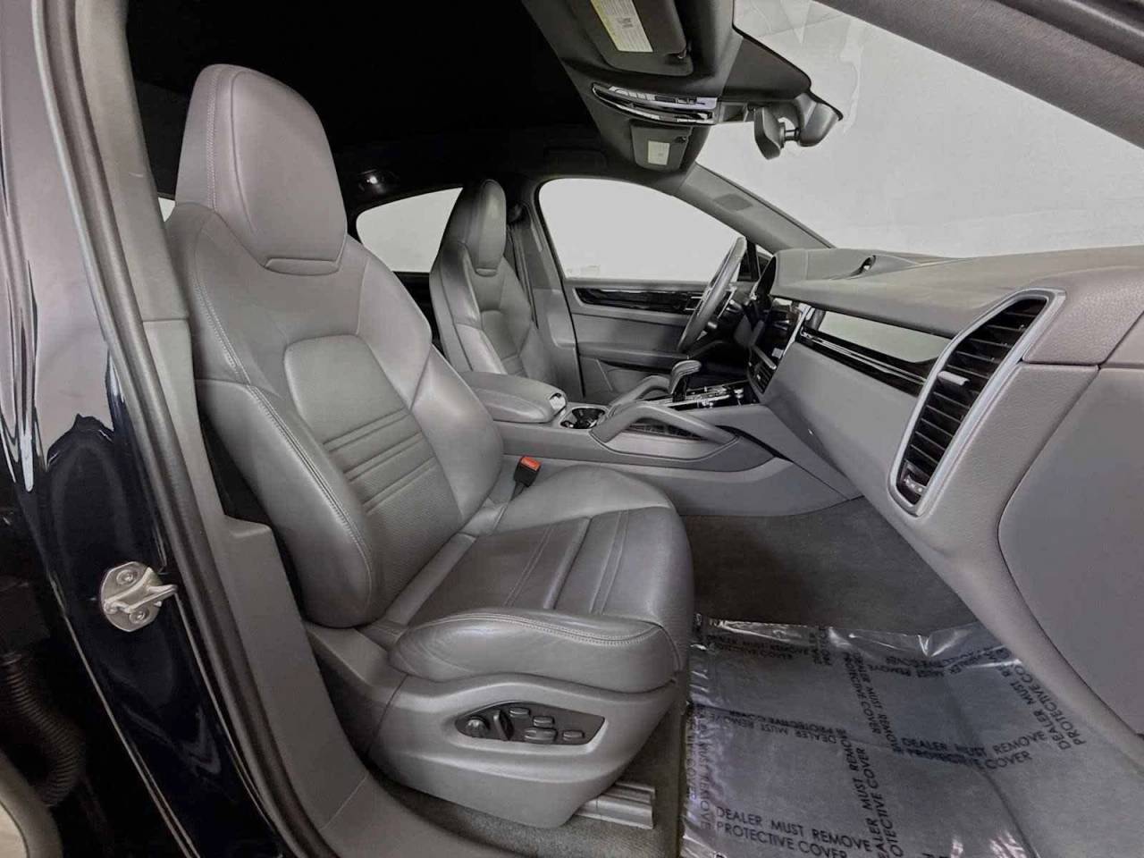 2022 Porsche Cayenne S Coupe