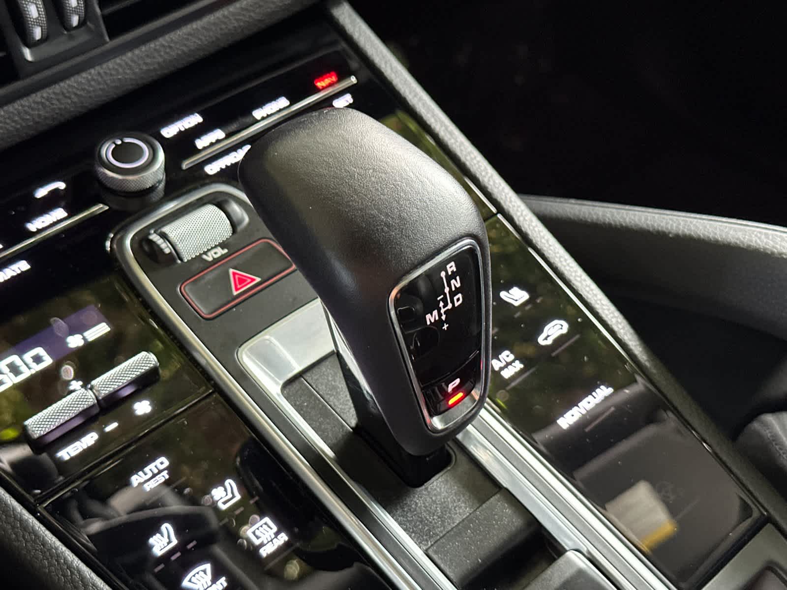 2023 Porsche Cayenne Cayenne E-Hybrid Coupe Platinum Edition