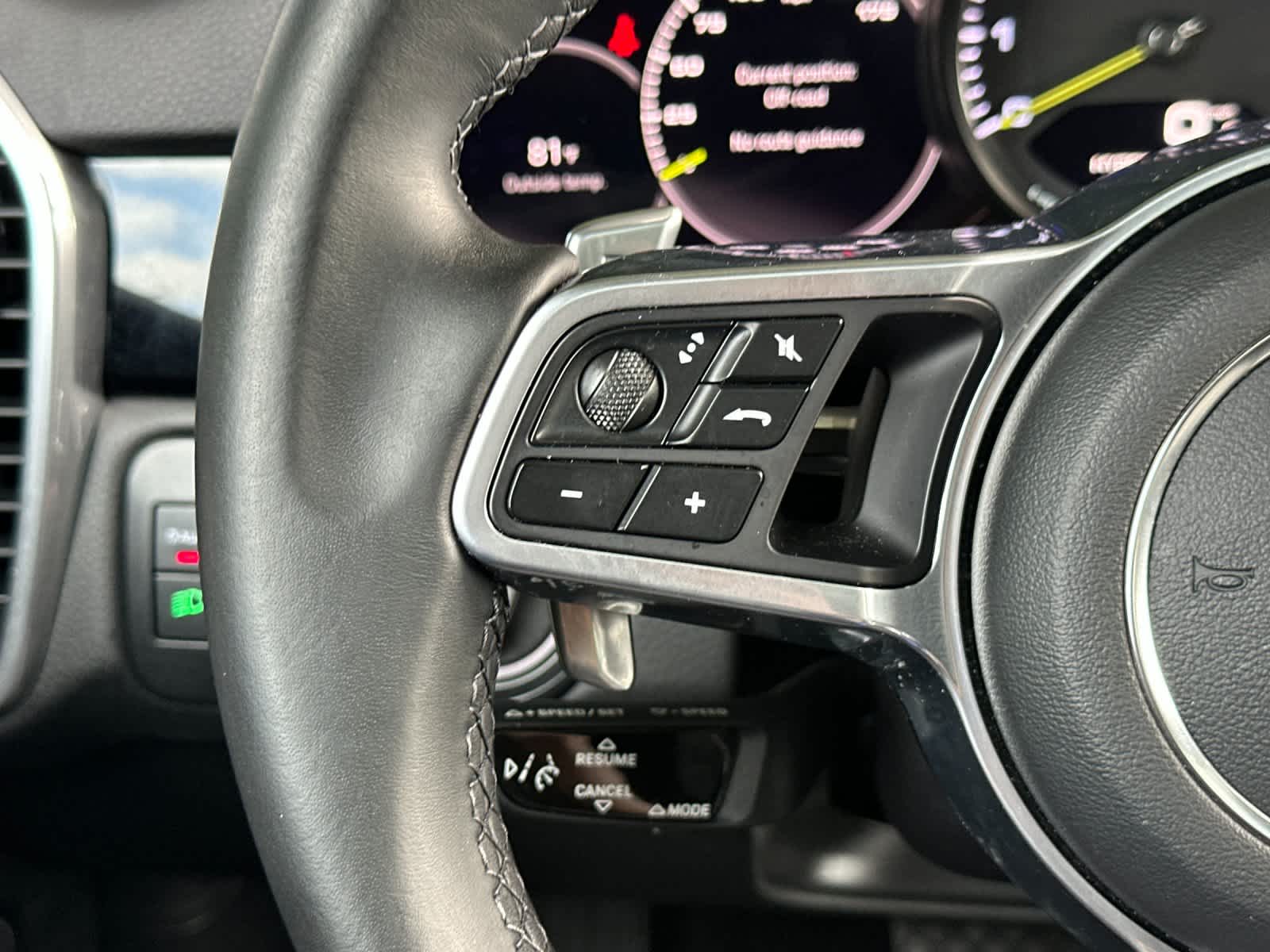 2023 Porsche Cayenne Cayenne E-Hybrid Coupe Platinum Edition