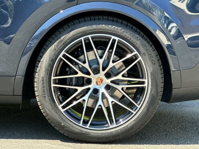2026 Porsche Cayenne E-Hybrid Coupe