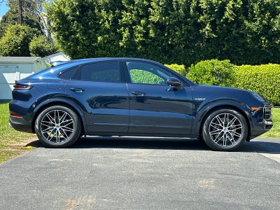 2026 Porsche Cayenne E-Hybrid Coupe