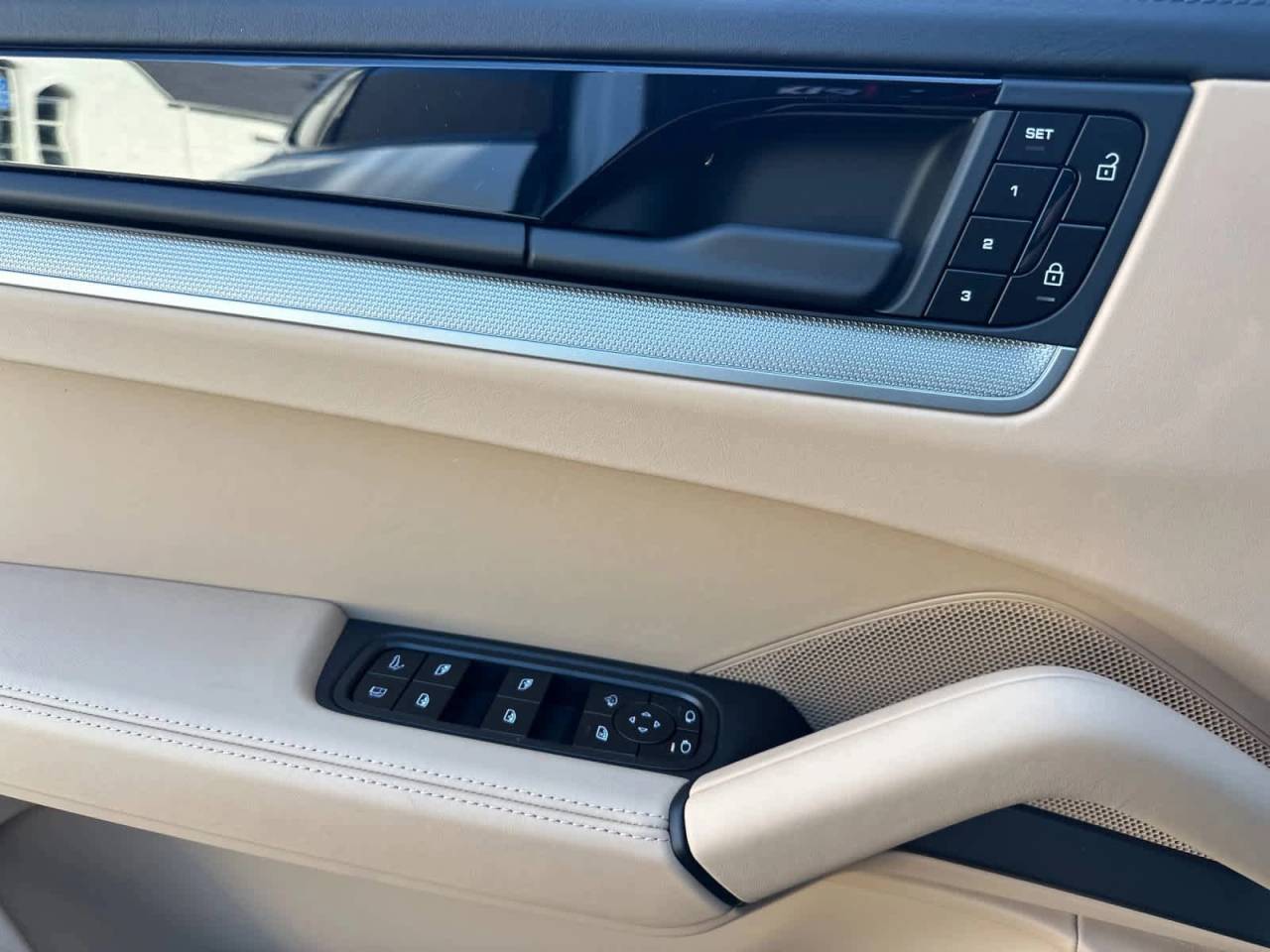 2026 Porsche Cayenne E-Hybrid Coupe