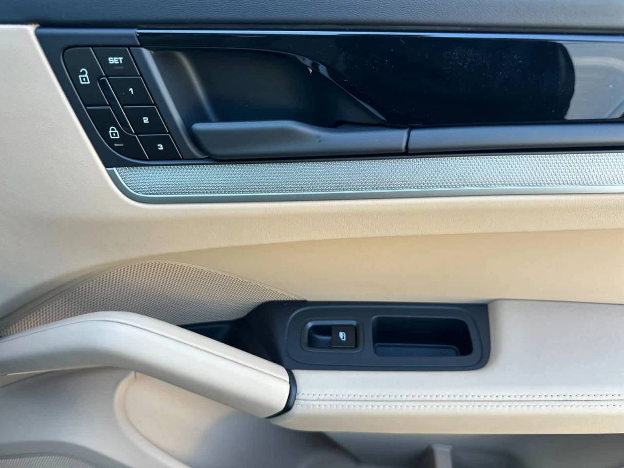 2026 Porsche Cayenne E-Hybrid Coupe