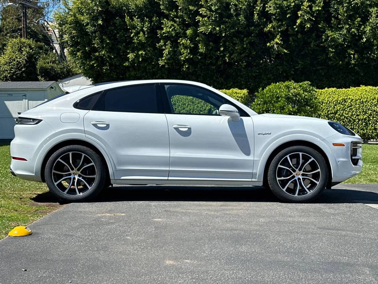 2026 Porsche Cayenne E-Hybrid Coupe