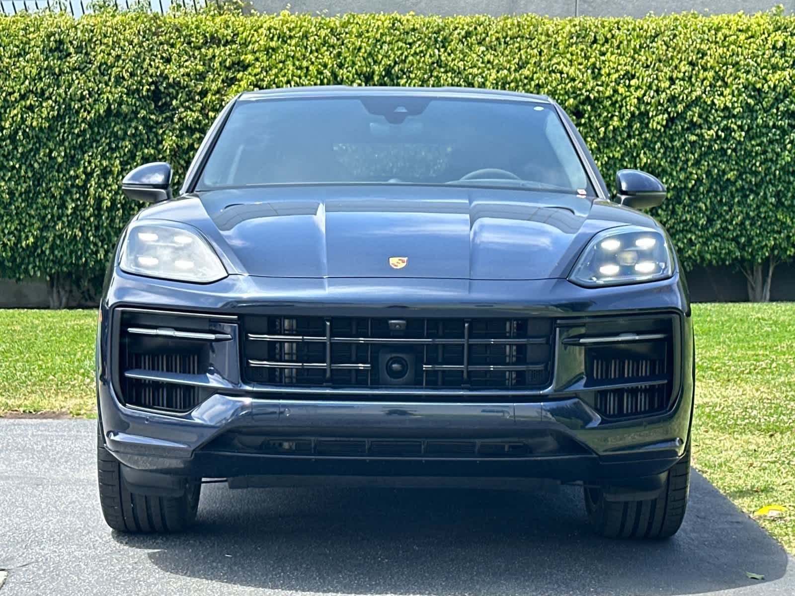 2024 Porsche Cayenne E-Hybrid Coupe