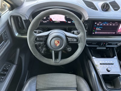 2024 Porsche Cayenne E-Hybrid Coupe
