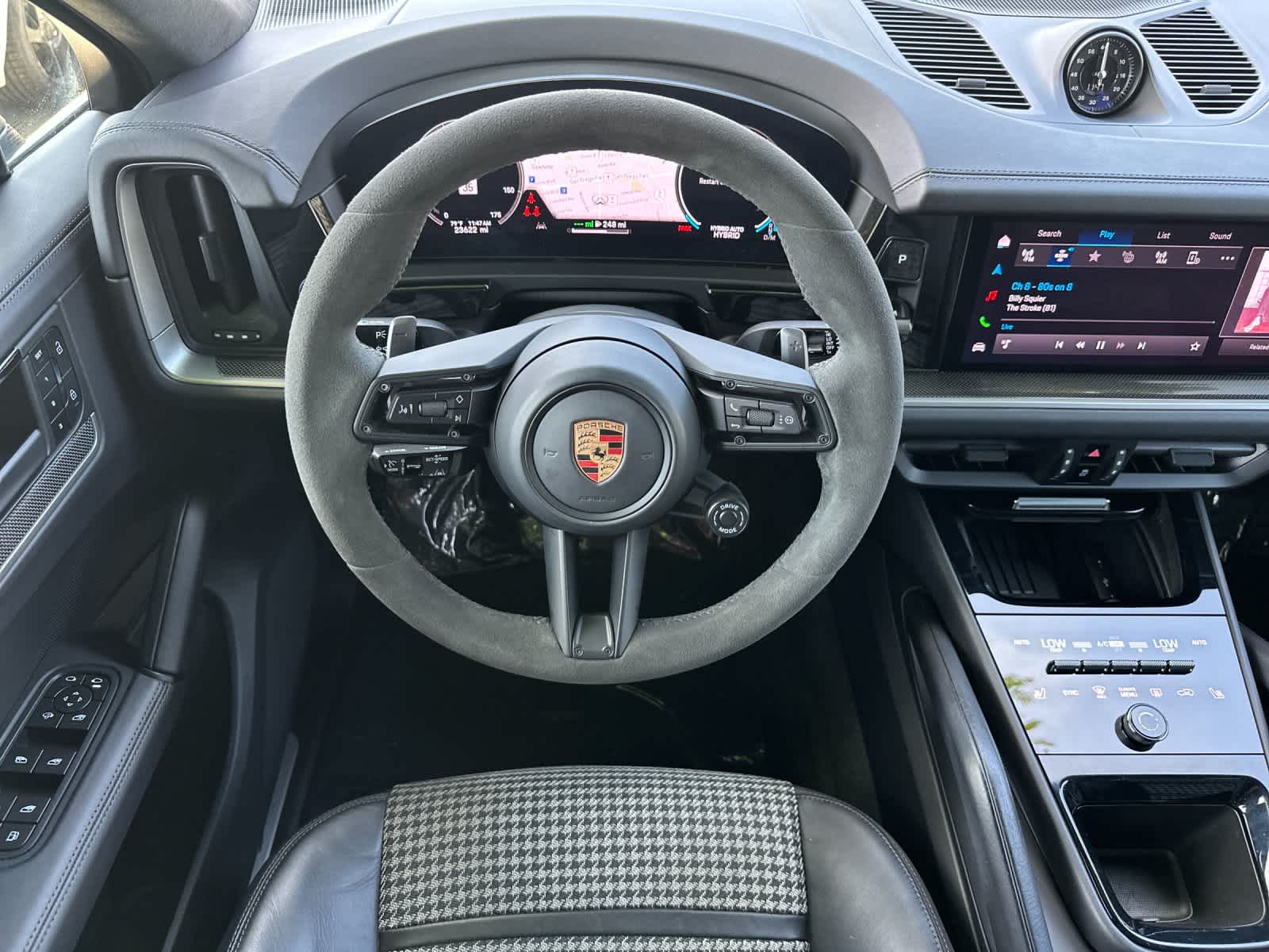 2024 Porsche Cayenne E-Hybrid Coupe