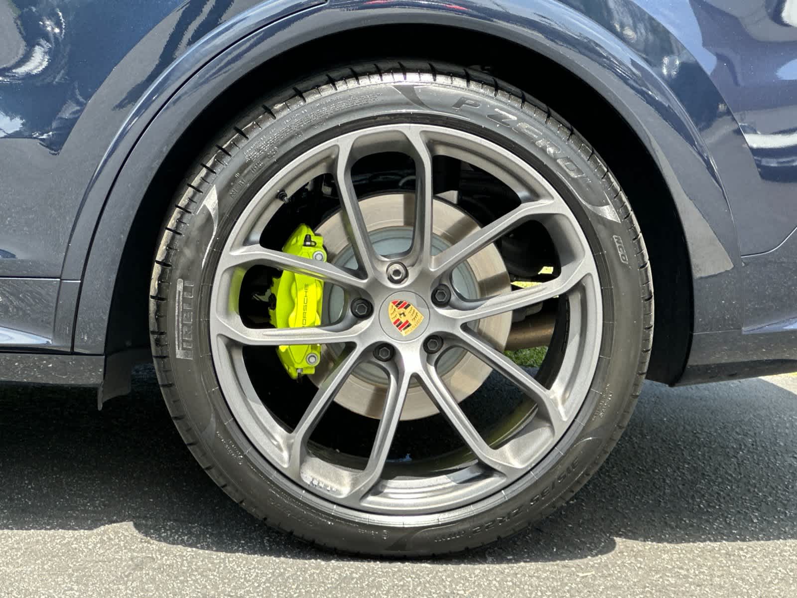 2024 Porsche Cayenne E-Hybrid Coupe