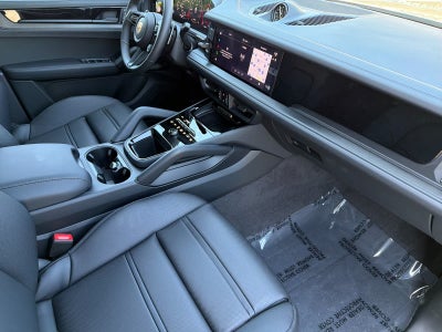 2026 Porsche Cayenne Cayenne GTS Coupe