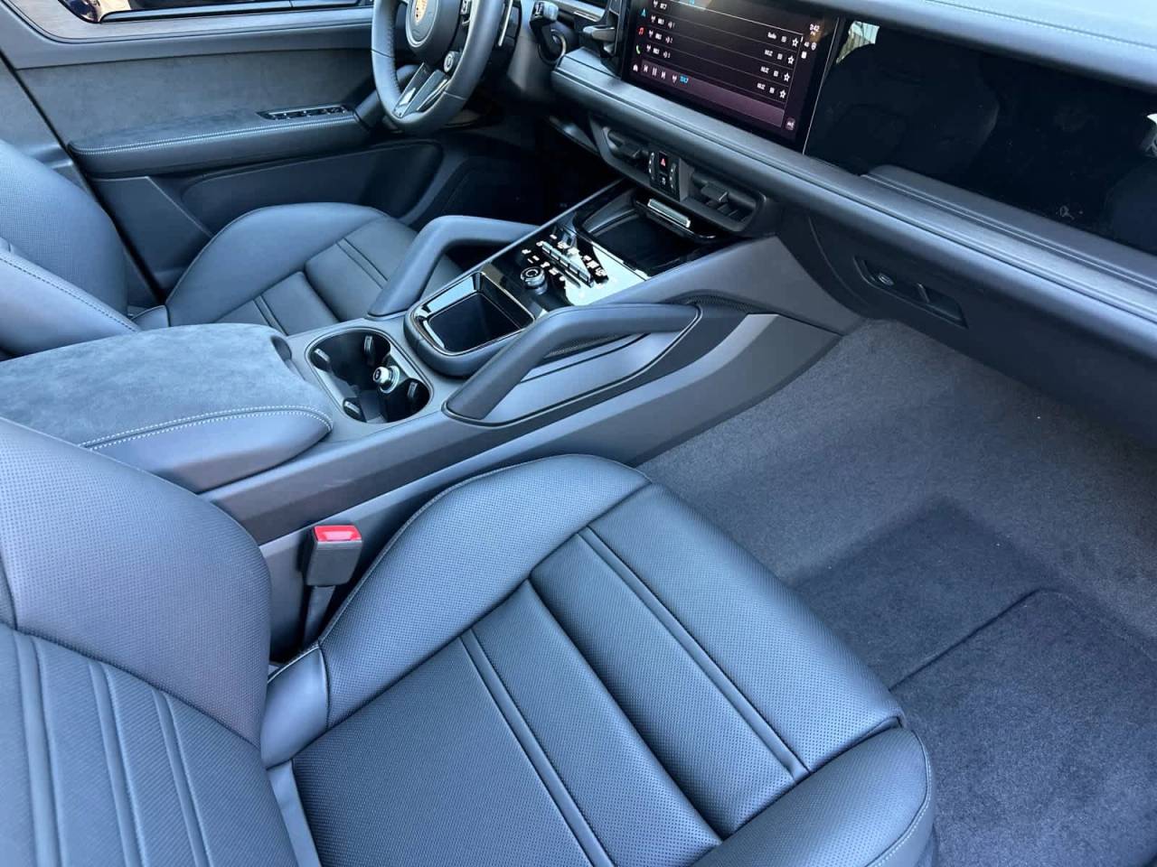 2026 Porsche Cayenne GTS Coupe