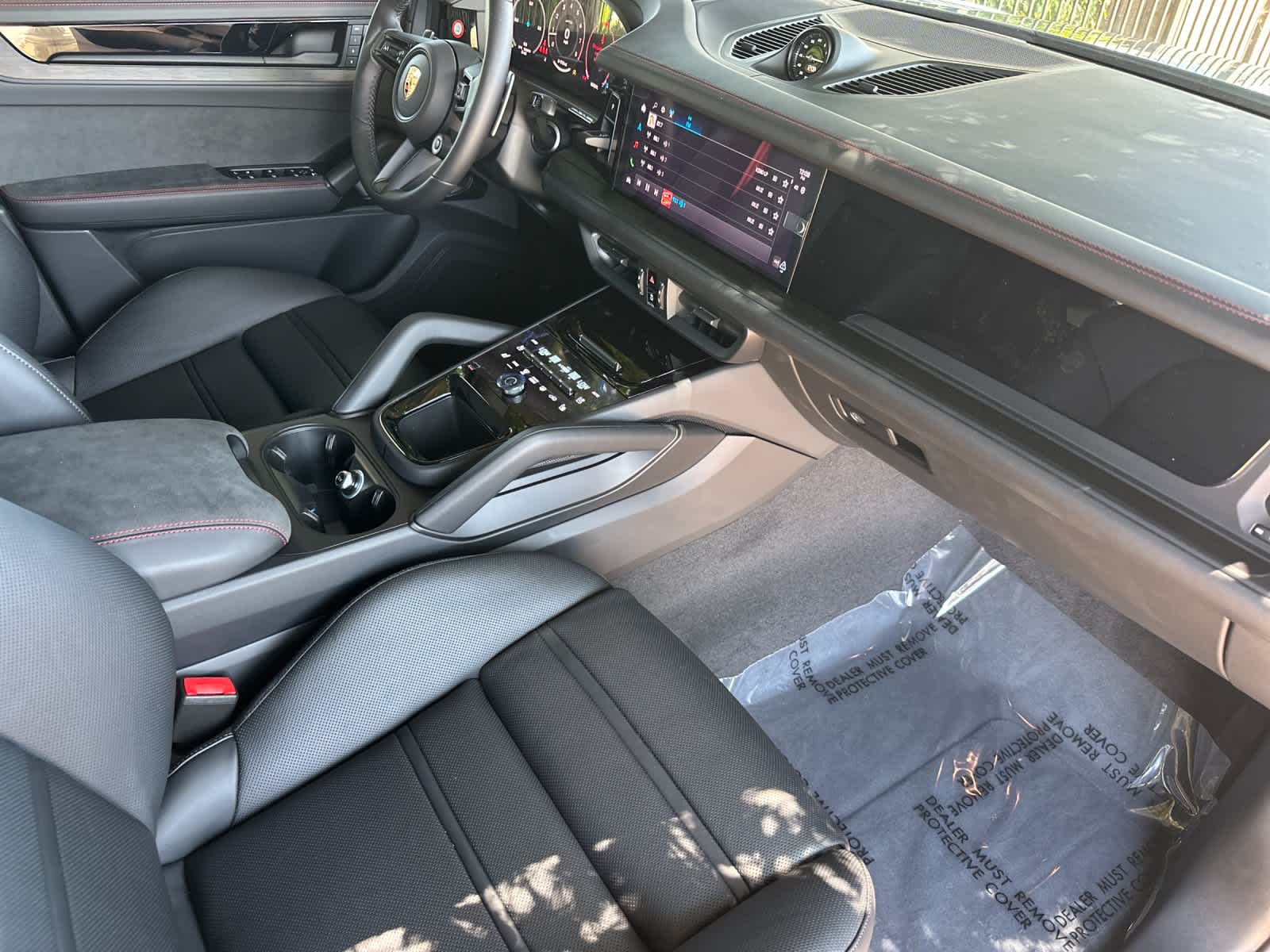 2026 Porsche Cayenne Cayenne GTS Coupe