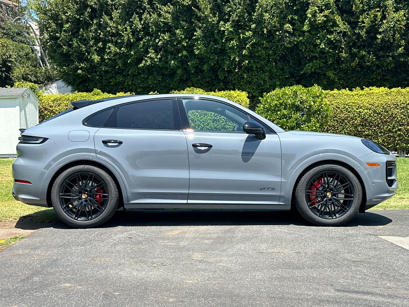 2026 Porsche Cayenne Cayenne GTS Coupe