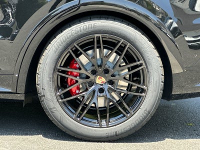 2026 Porsche Cayenne GTS Coupe