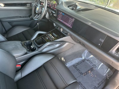 2026 Porsche Cayenne Cayenne GTS Coupe