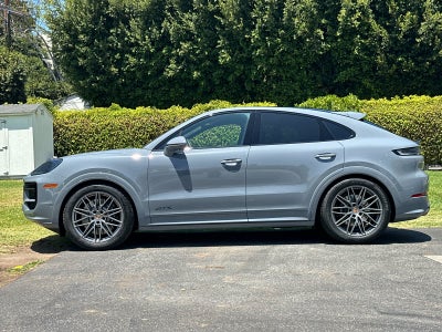 2026 Porsche Cayenne Cayenne GTS Coupe