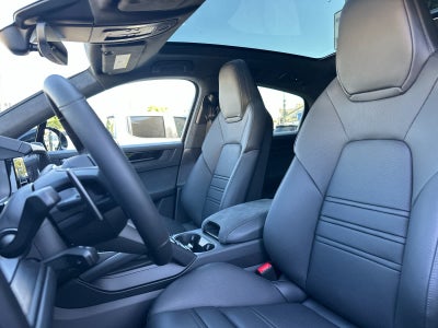 2026 Porsche Cayenne GTS Coupe