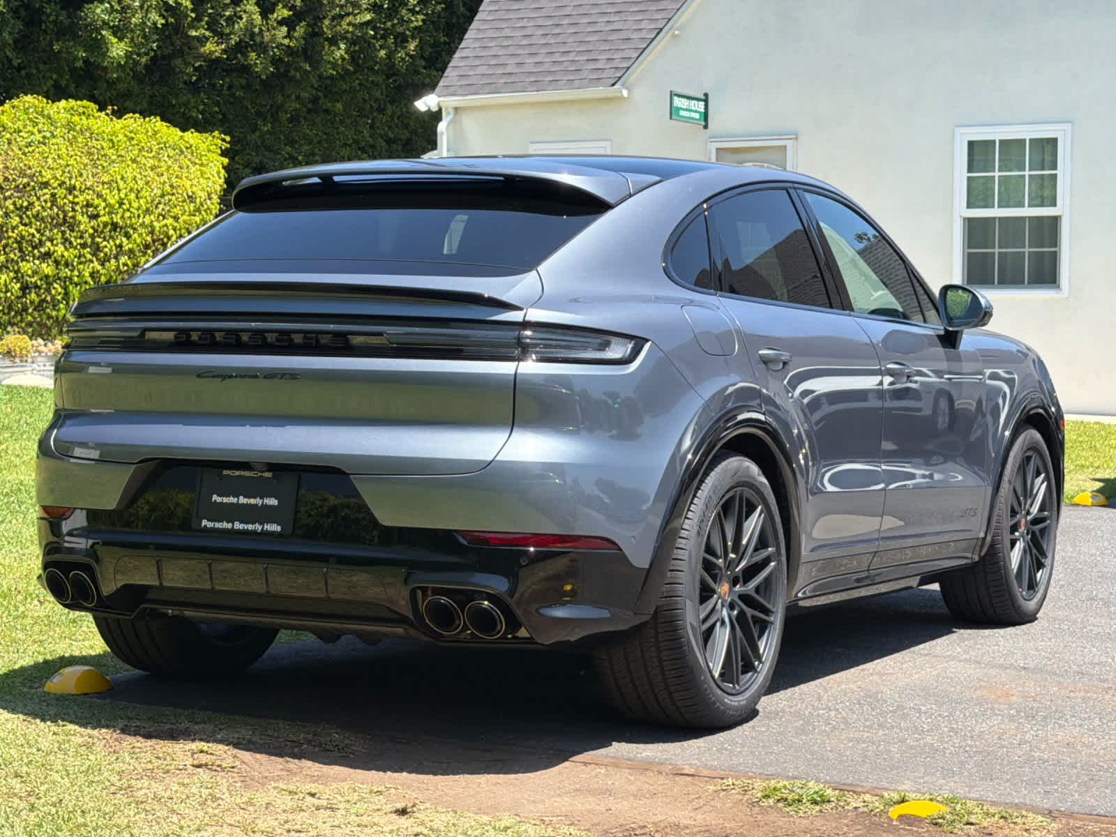 2026 Porsche Cayenne Cayenne GTS Coupe
