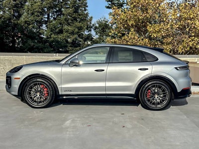 2026 Porsche Cayenne GTS