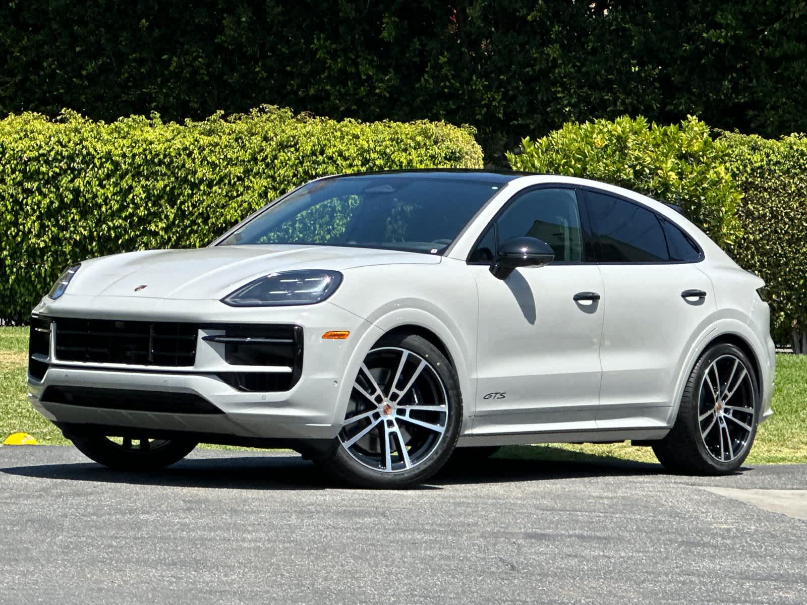 2026 Porsche Cayenne GTS Coupe
