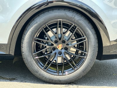 2026 Porsche Cayenne Cayenne GTS Coupe
