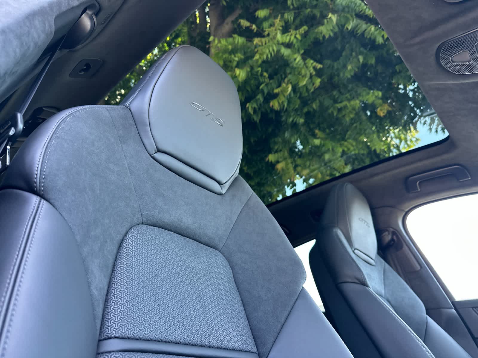 2026 Porsche Cayenne Cayenne GTS Coupe